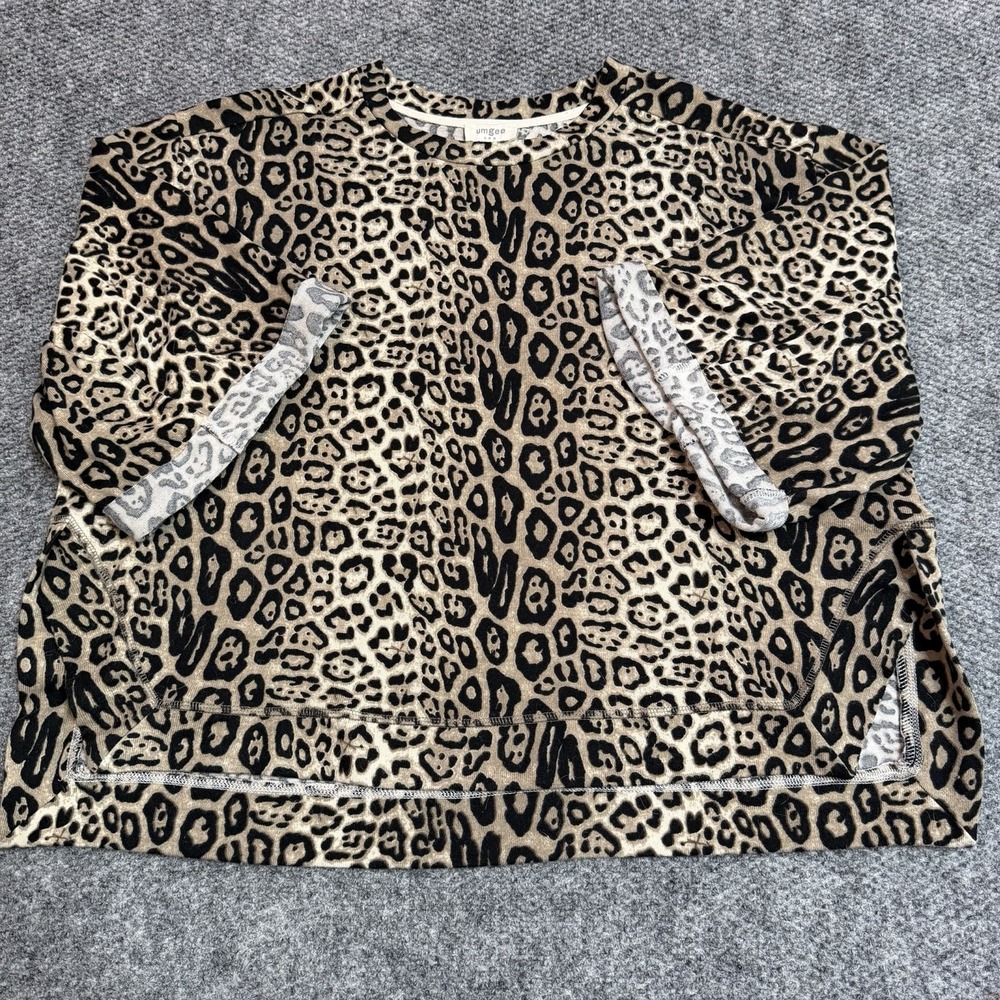 Umgee Womens Size M Leopard Print Top Boxy Hi-Low Fit Cuffed Sleeves Casual Mob